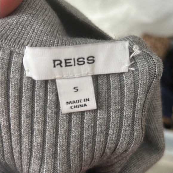 Reiss Grey Ribbed Knit Polo Top Button Front Long Sleeve Size S - Picture 2 of 11